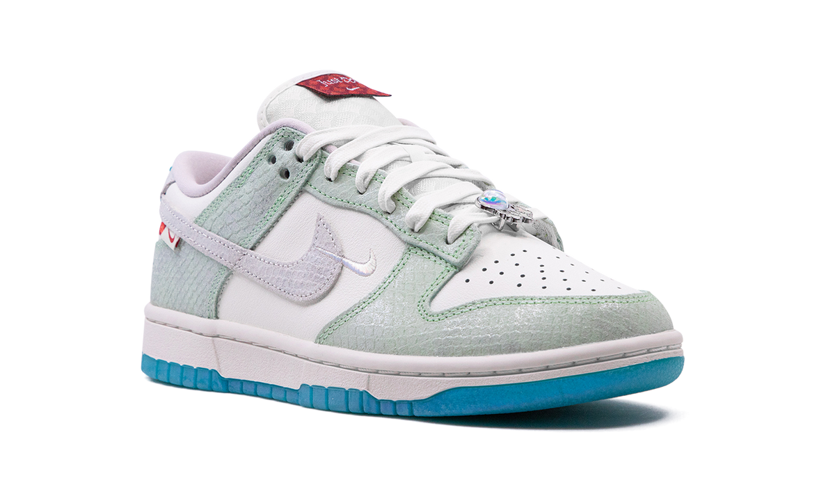 Dunk Low LX WMNS"Year of the Dragon 2024" FZ5065 111