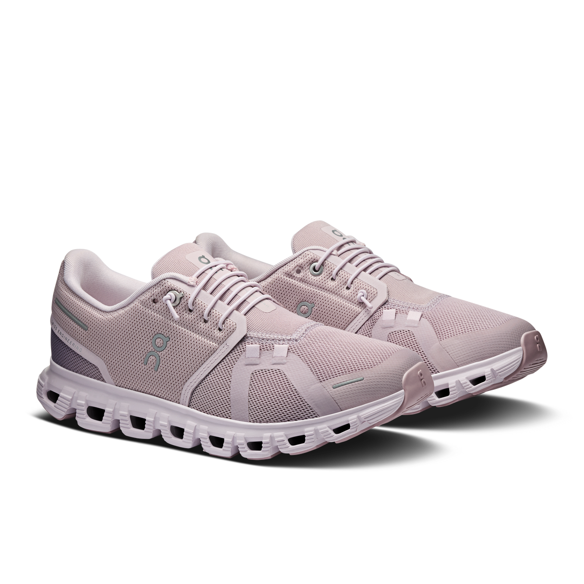 Women's Cloud 6