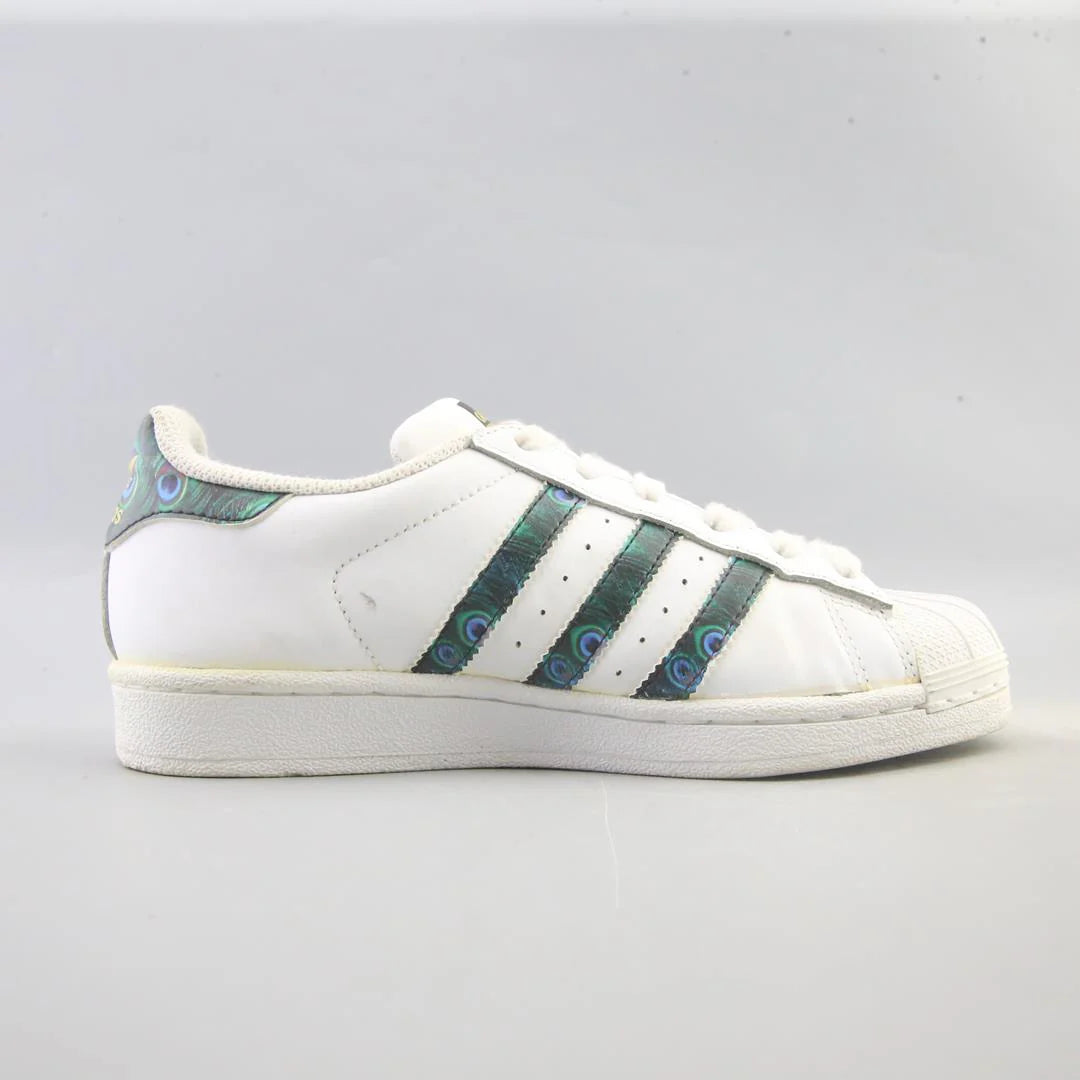 SUPERSTAR