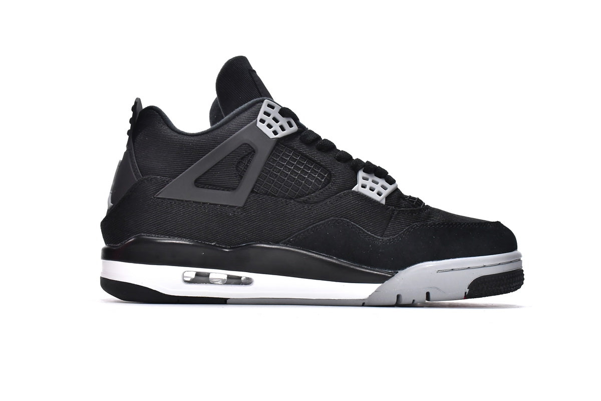 4 Retro SE Black Canvas