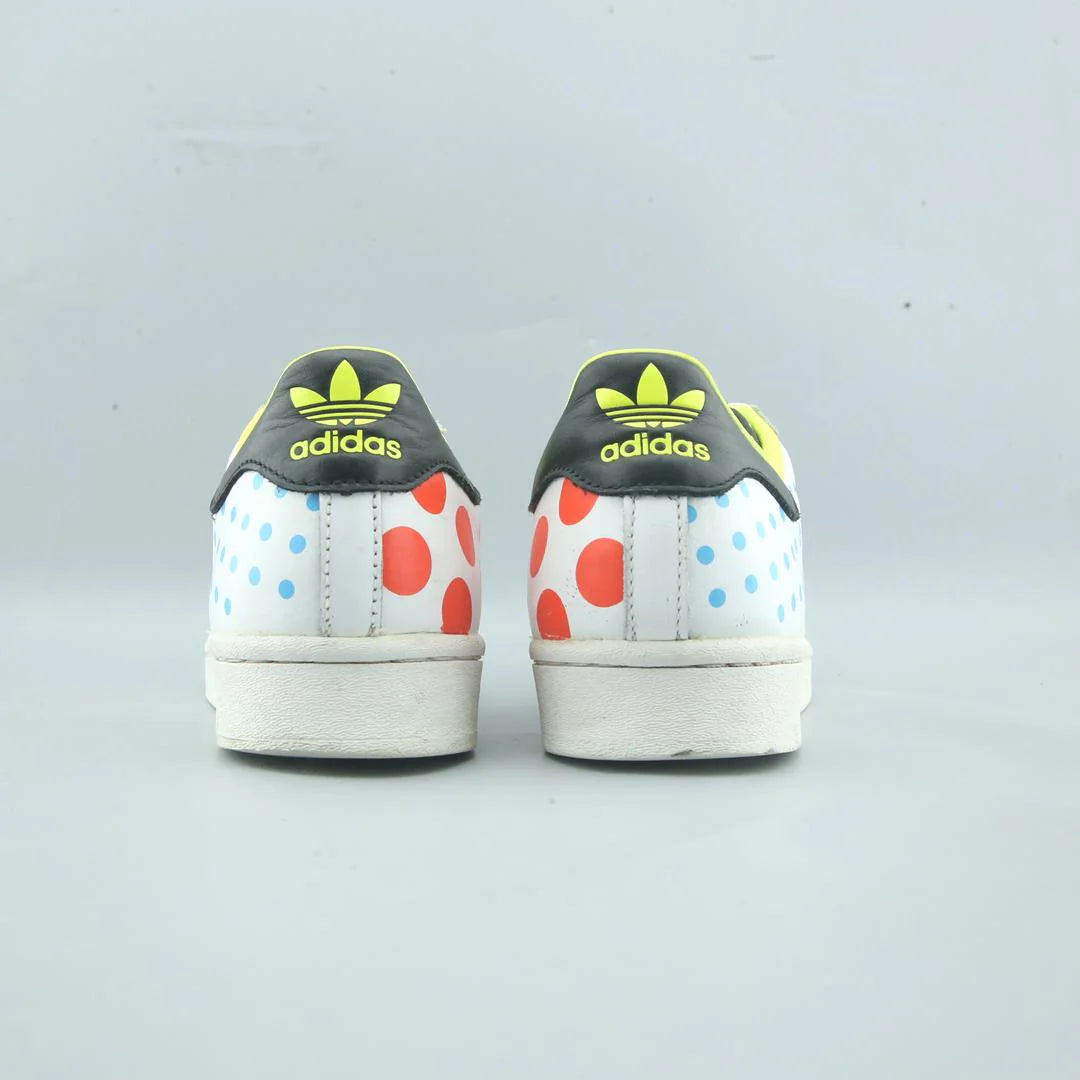 SUPERSTAR
