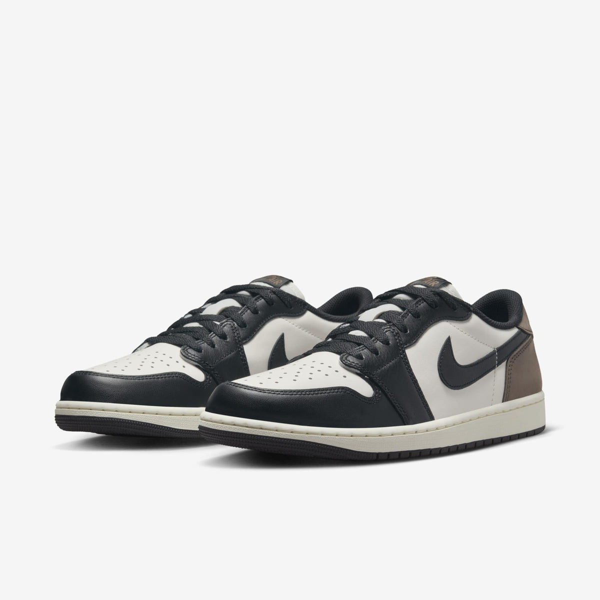 Air Jordan 1 Low OG 'Mocha / Palomino' (2024)
