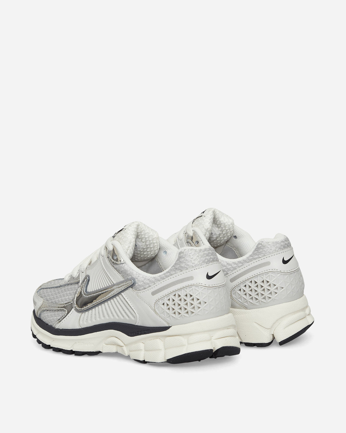 Women's Zoom Vomero 5 Sneakers Photon Dust / Metallic Silver