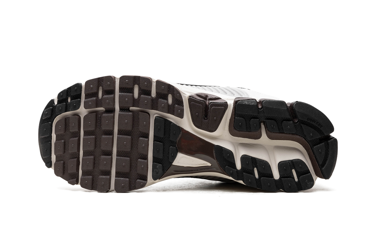 Air Zoom Vomero 5 WMNS"Phantom" FJ2028 001