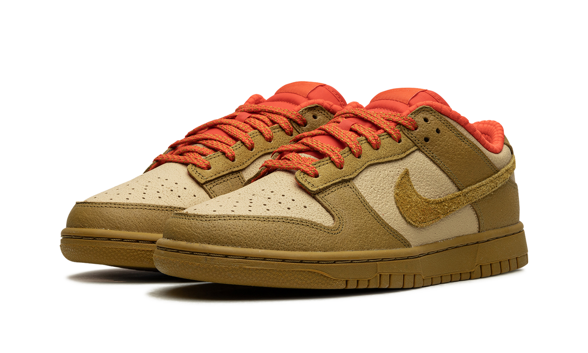 DUNK LOW WMNS"Bronzine Picante Red" FQ8897 252