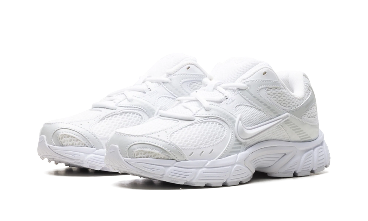 V5 RNR WMNS"White Black Metallic Silver" HQ7901 101