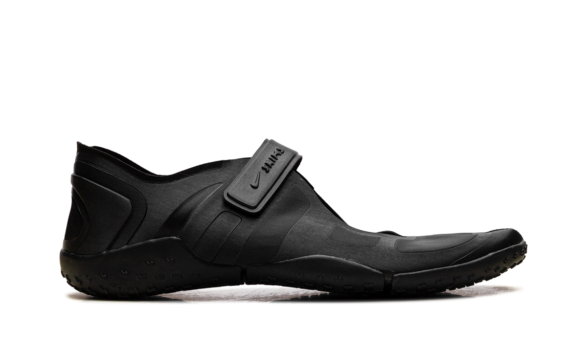 Air Rift Satin WMNS"SKIMS - Black" IQ7158 001