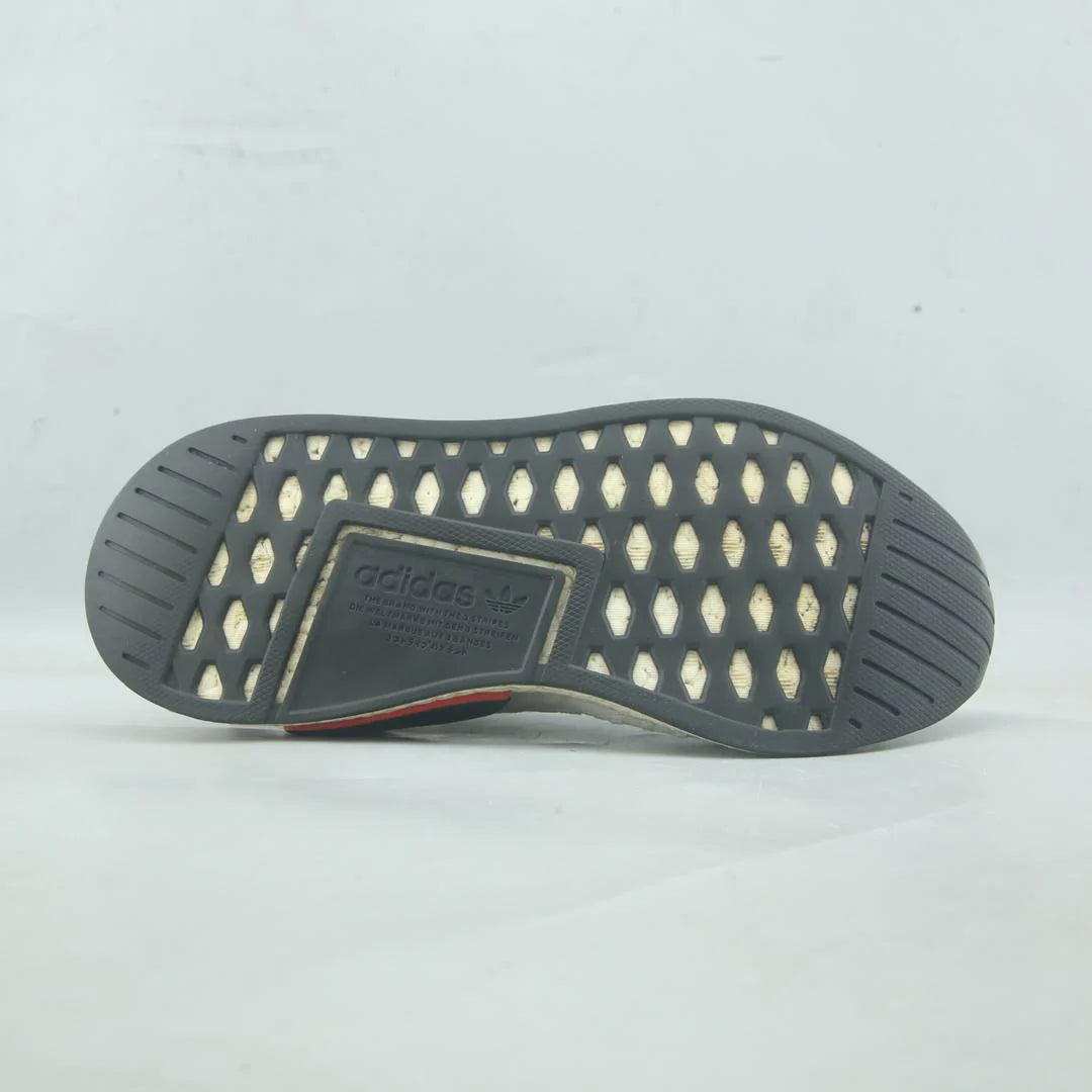 NMD R2
