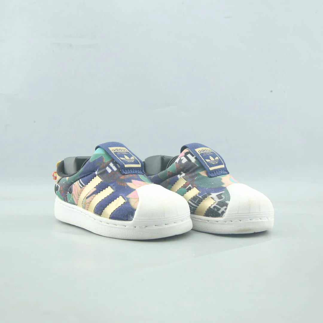SUPERSTAR 360