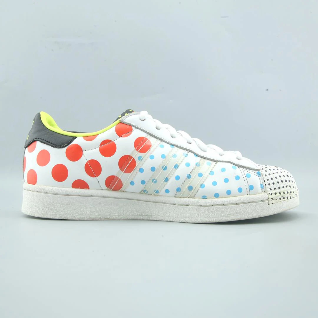 SUPERSTAR