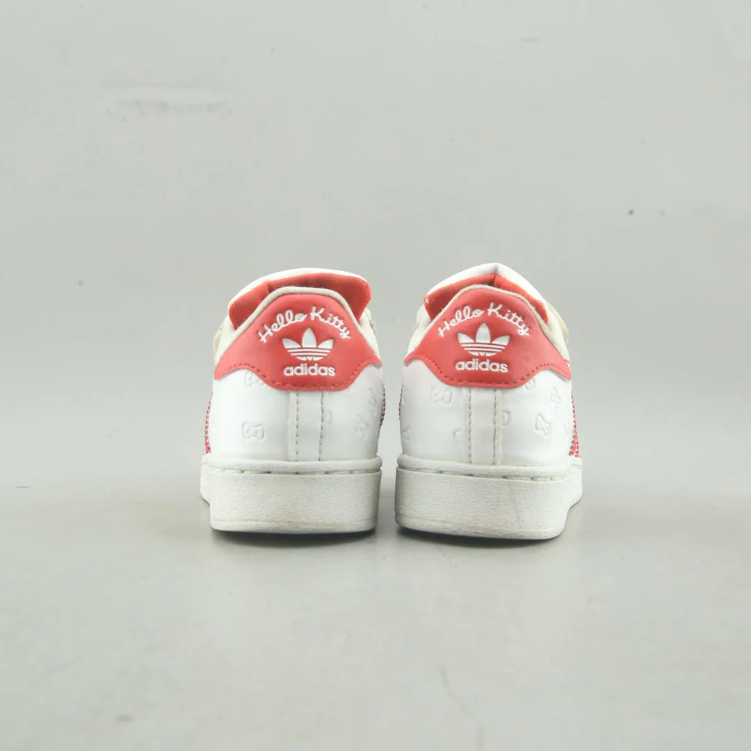 SUPERSTAR
