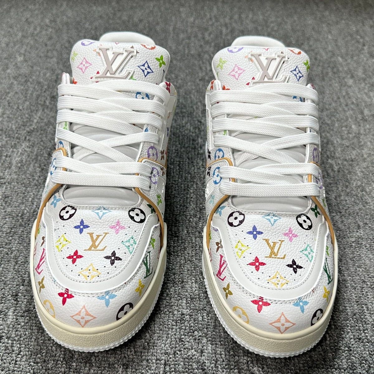 Trainer Takashi Murakami White