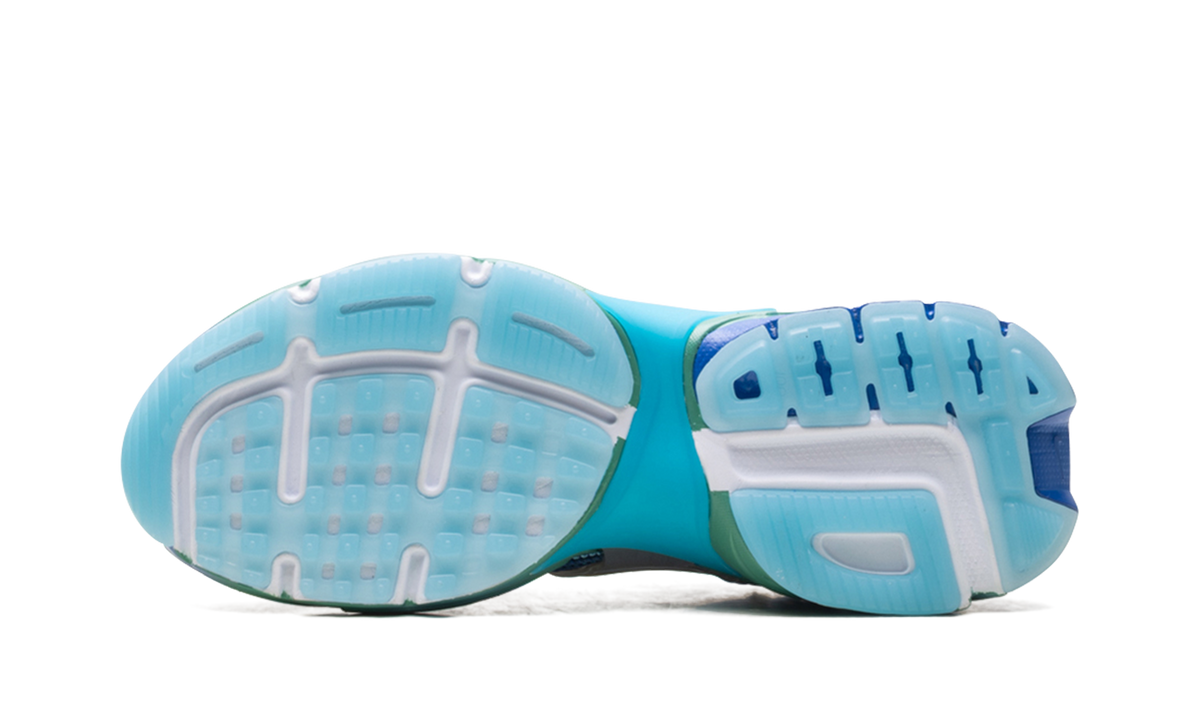 V2K Run WMNS"Doernbecher" IO7691 921
