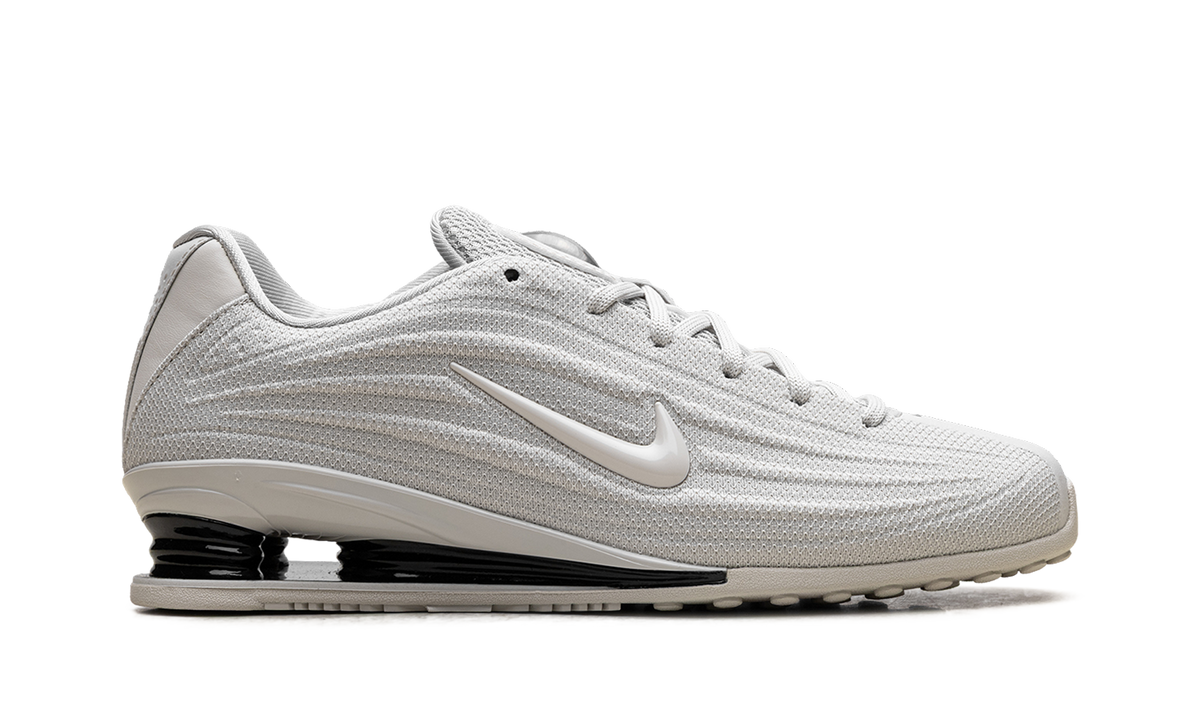 Shox Z WMNS"Phantom" HQ7540 004