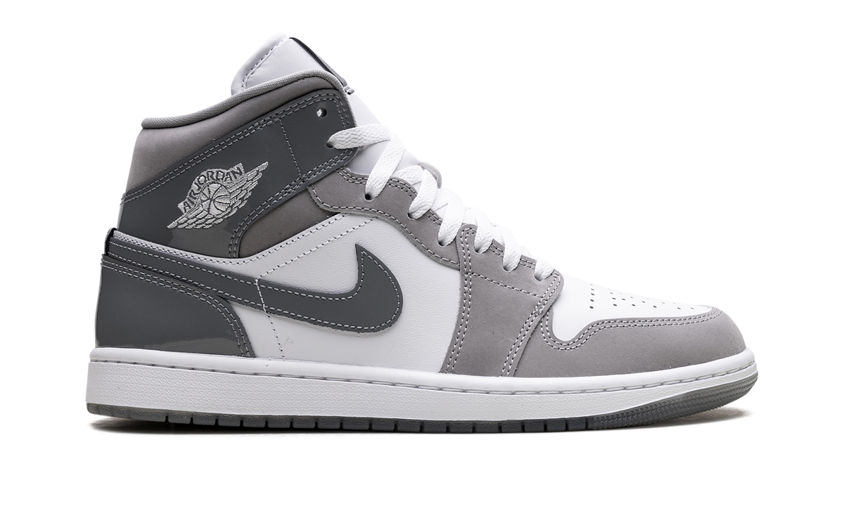1 Mid SE "Cool Grey" HF3216 100