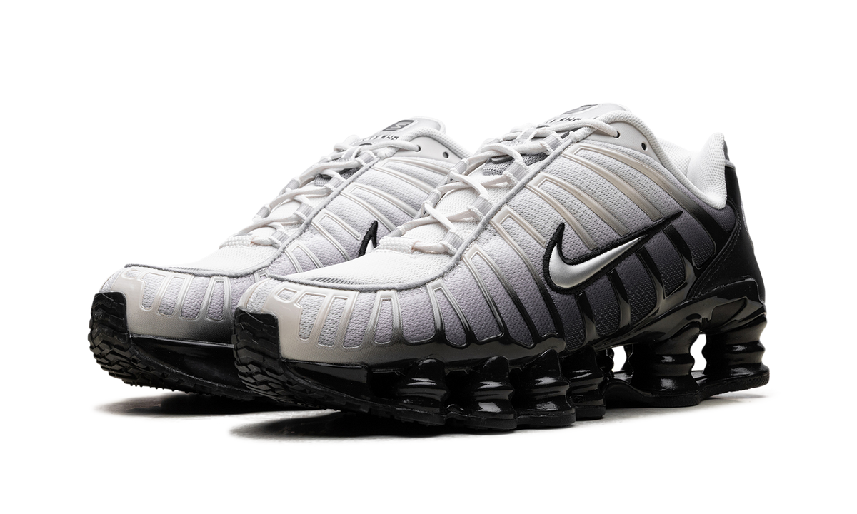 Shox TL WMNS"Off Noir" IB7705 001