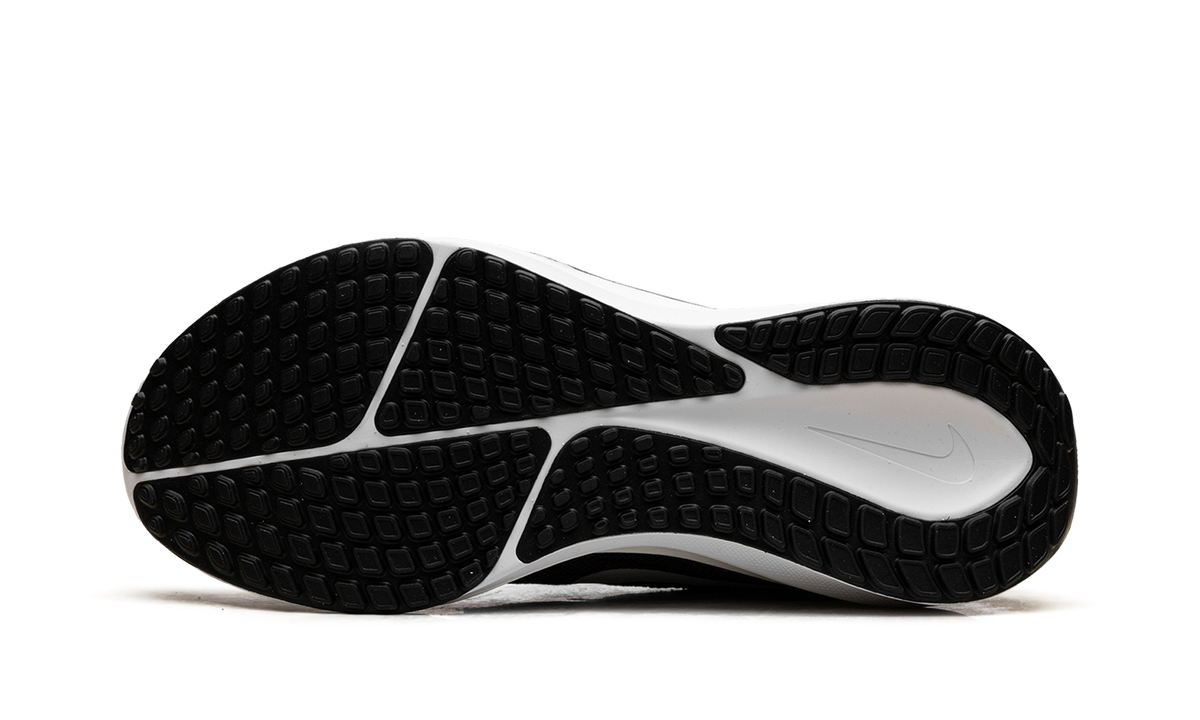 Vomero 17 Wmns"Black" FB8502 001