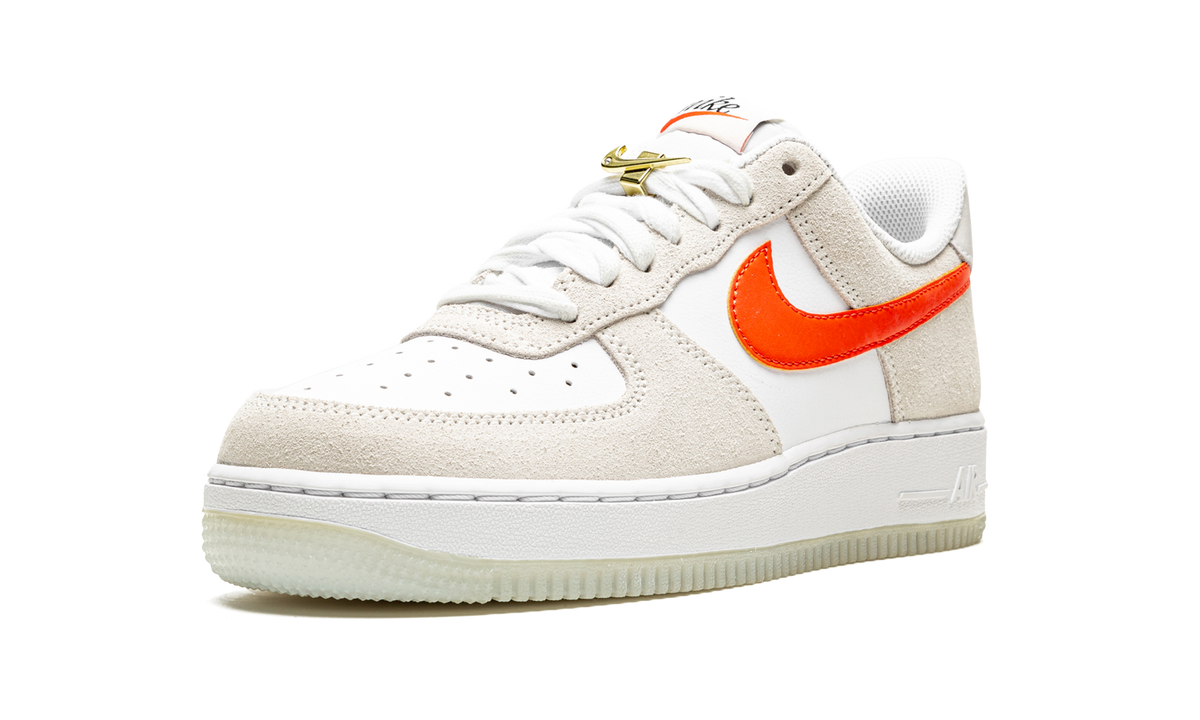 AIR FORCE 1'07 SE MNS WMNS"First Use" DA8302 101