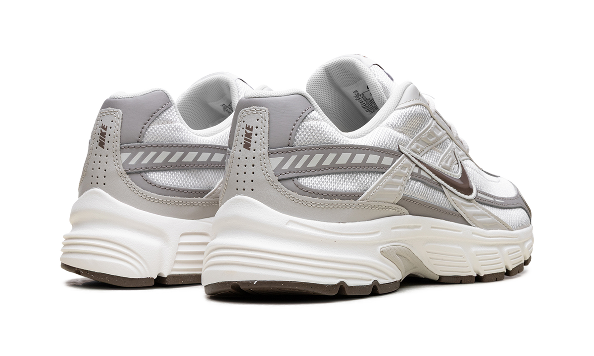 Initiator WMNS"Phantom Light Bone Sail Mink Brown" IB4339 001